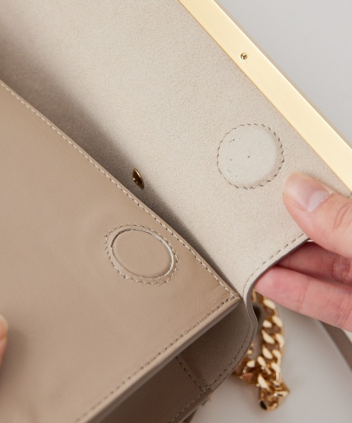 GALLARDAGALANTE（ガリャルダガランテ）の「【NOVIA】ショルダー付きハンドバッグ/CANNOLO（ハンドバッグ・レディース・ベージュ/ブラック・FREE）」の17枚目の写真