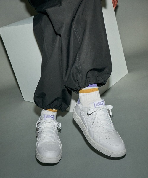 ASICS(アシックス)の「JAPAN S(スニーカー・レディース・ホワイト×パープル・23.5/28.5/28/23/26.5/27.5/24/24.5/25.5/25/26/27)」の1枚目の写真