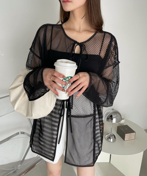 Ada.(エイダ)の「前後2WAY メッシュ ブロッキング カーディガン トップス(カーディガン/ボレロ・レディース・ブラック/アイボリー・FREE)」の12枚目の写真