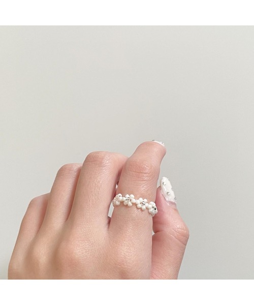 tone（トーン）の「【tanmen】フラワービーズリング(MA)（リング・レディース・ゴールド/シルバー・FREE）」の9枚目の写真