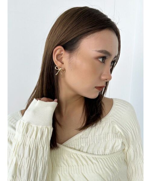 EMODA（エモダ）の「POINT RIBBONピアス（ピアス（両耳用）・レディース・シルバー/ゴールド・FREE）」の11枚目の写真