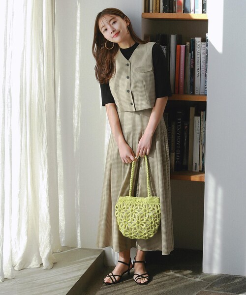 N.(N. Natural Beauty Basic)(エヌエヌナチュラルビューティーベーシック)の「◆クロップドジレスカートセット(ワンピース・レディース・チャコールグレー/ベージュ系その他・MEDIUM)」の10枚目の写真