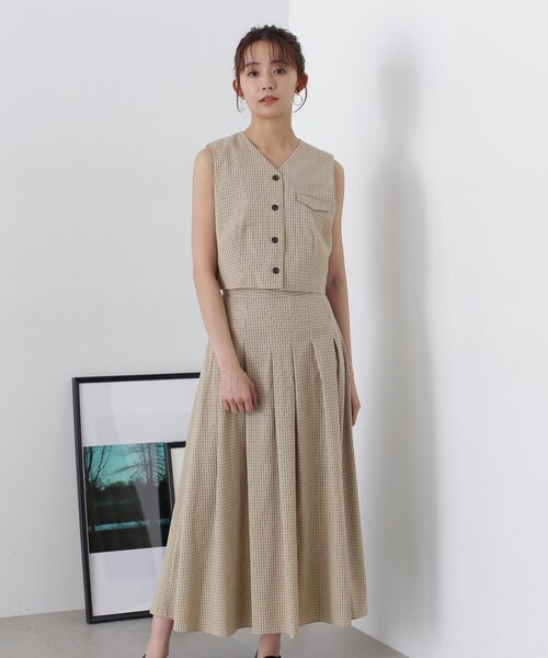 N.(N. Natural Beauty Basic)(エヌエヌナチュラルビューティーベーシック)の「◆クロップドジレスカートセット(ワンピース・レディース・チャコールグレー/ベージュ系その他・MEDIUM)」の18枚目の写真