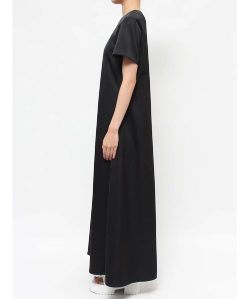 ELENDEEK（エレンディーク）の「センタースリットワンピース（ワンピース・レディース・ブラック/ブラウン/オフホワイト・01/02）」の8枚目の写真