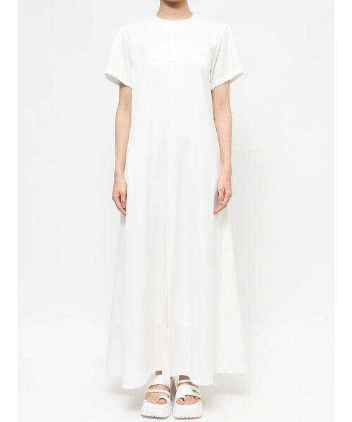 ELENDEEK（エレンディーク）の「センタースリットワンピース（ワンピース・レディース・ブラック/ブラウン/オフホワイト・01/02）」の14枚目の写真