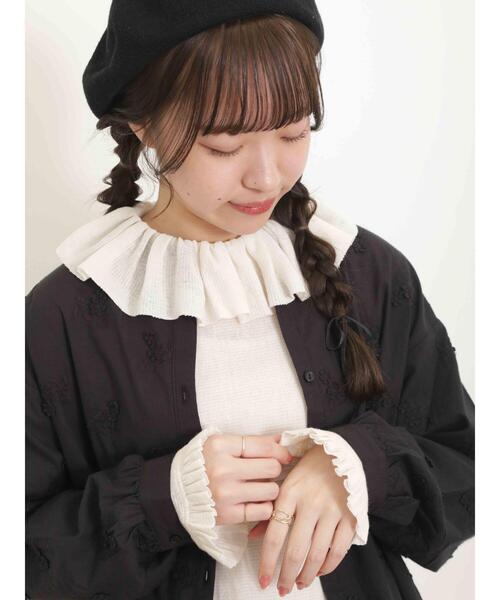 Samansa Mos2（サマンサ モスモス）の「フリル襟綿チュールトップス（Tシャツ/カットソー・レディース・ブラック/オフホワイト/グリーン・F）」の11枚目の写真