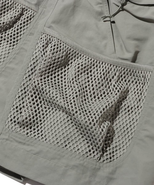 NIKE ACG（ナイキエィシージー）の「NIKE AS M ACG SNOWGRASS CARGO SHORT / ナイキ エーシージー スノー グラス カーゴ ショート 【SP】（カーゴパンツ・メンズ・グレー・XXL/XL/L/M/S）」の2枚目の写真