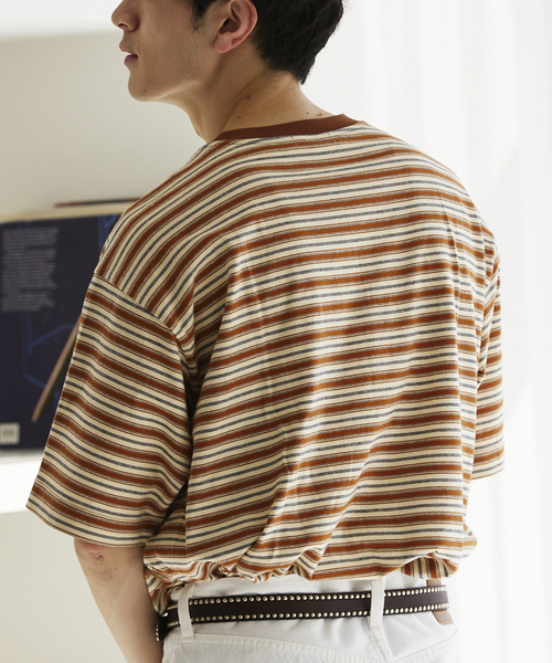 JOURNAL STANDARD relume（ジャーナルスタンダード　レリューム）の「【HOUSE HOLD / ハウスホールド】 マルチボーダーTシャツ（Tシャツ/カットソー・メンズ・ブラック/キャメル/グリーン・MEDIUM/LARGE）」の6枚目の写真