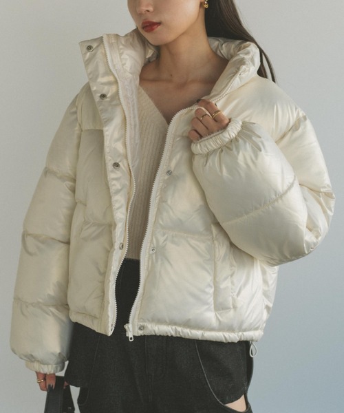 VANNIE U（ヴァニーユー）の「ドロスト中綿ショートコート（ブルゾン・レディース・ピンク/ホワイト/ブラック・FREE）」の2枚目の写真
