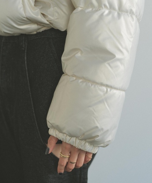 VANNIE U（ヴァニーユー）の「ドロスト中綿ショートコート（ブルゾン・レディース・ピンク/ホワイト/ブラック・FREE）」の20枚目の写真