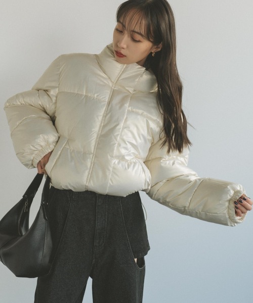 VANNIE U（ヴァニーユー）の「ドロスト中綿ショートコート（ブルゾン・レディース・ピンク/ホワイト/ブラック・FREE）」の19枚目の写真