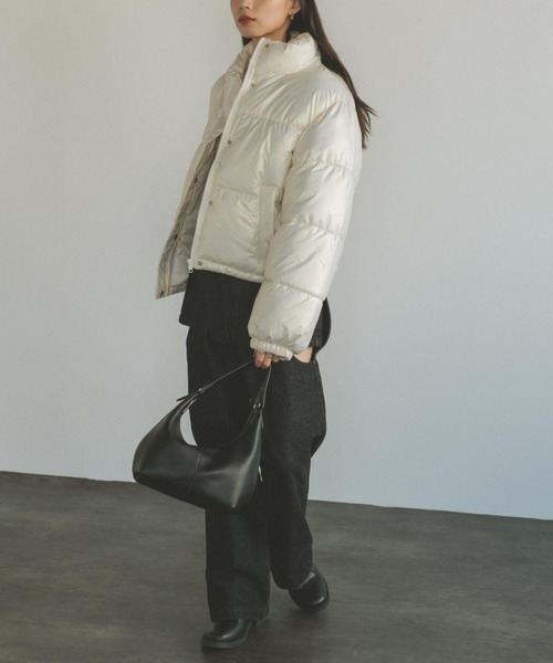 VANNIE U（ヴァニーユー）の「ドロスト中綿ショートコート（ブルゾン・レディース・ピンク/ホワイト/ブラック・FREE）」の12枚目の写真