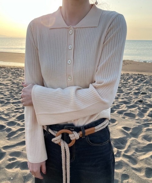 an another angelus(アンアナザーアンジェラス)の「ワイドスリーブ衿付きニットカーディガン/ananotherangelus/fint フィント(カーディガン/ボレロ・レディース・レッド/ライトイエロー/ブルーグリーン・FREE)」の2枚目の写真