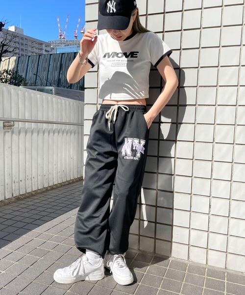 WOND(ウォンド)の「NYロゴスウェットパンツ(スウェットパンツ・レディース・ブラック/パープル/杢グレー・FREE)」の20枚目の写真
