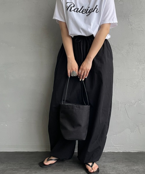 mizuiroind（ミズイロインド）の「[mizuiro ind/ミズイロインド] ドローストリング ヘムボリュームパンツ（その他パンツ・レディース・ブラック・F）」の11枚目の写真