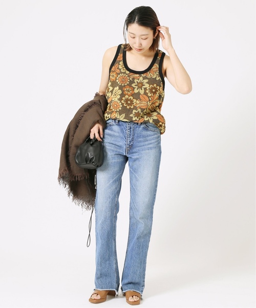 INSCRIRE(アンスクリア)の「《追加2》【INSCRIRE /アンスクリア】002 Flare Denim:デニム(デニムパンツ・レディース・サックスブルー・30/29/28/31)」の19枚目の写真