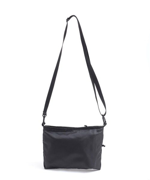 Arnold Palmer（アーノルドパーマー）の「撥水 2WAY シェア サコッシュ バッグ（ショルダーバッグ・レディース・ブラック/ベージュ・F）」の6枚目の写真