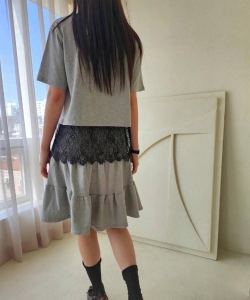 LYEON(リヨン)の「レースヘムロゴTシャツ(Tシャツ/カットソー・レディース・グレー/ブラック/ホワイト・FREE)」の12枚目の写真