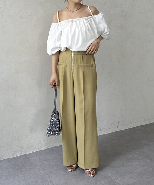 Thevon（ゼボン）の「オフショルギャザーブラウス（シャツ/ブラウス・レディース・ボルドー/ブラック/ベージュ/オフホワイト・FREE）」の22枚目の写真