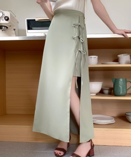 ECLIN（エクラン）の「フロントリボンスリットレイヤードスカート（スカート・レディース・ブラック/グリーン/ベージュ・L/S/M）」の4枚目の写真