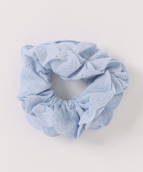 Mayree(メイリー)の「【urge select】リボン刺繍 フリル ボリューム シュシュ(シュシュ・レディース・ブルー/ホワイト/ピンク/イエロー・FREE)」の7枚目の写真