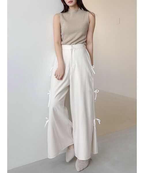 dazzlin（ダズリン）の「サイドリボントラックパンツ（その他パンツ・レディース・チャコールグレー/パープル/アイボリー・MEDIUM/SMALL）」の2枚目の写真
