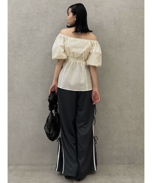 dazzlin（ダズリン）の「サイドリボントラックパンツ（その他パンツ・レディース・チャコールグレー/パープル/アイボリー・MEDIUM/SMALL）」の18枚目の写真