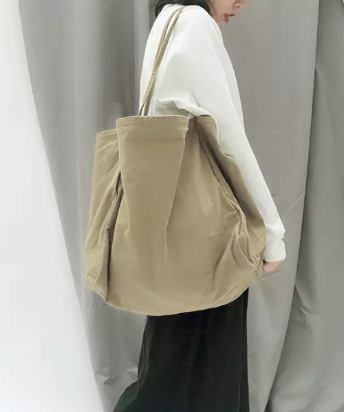 LADY LIKE（レディライク）の「【リバーシブル】キャンバストートバッグ（トートバッグ・レディース・キャメル/グリーン/ホワイト/パープル/ネイビー/ベージュ/カーキ/ライトグリーン/ブルー・F）」の14枚目の写真