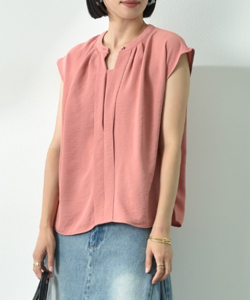 INTERPLANET(インタープラネット)の「ポーラメタルホック付タックブラウス(シャツ/ブラウス・レディース・オフホワイト/ブラック/オレンジ・FREE)」の3枚目の写真