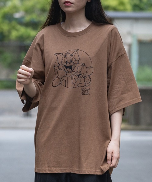 Tom&Jerry(トムアンドジェリー)の「【40I】〔Tom & Jerry/トム & ジェリー〕イラストプリント オーバーサイズ 半袖Tシャツ(Tシャツ/カットソー・メンズ・ベージュ系2/ライトグリーン系1/パープル系1/ホワイト系1/ブラウン系1/ブラウン系2/ライトグリーン系2/ライトグリーン系3/パープル系3/パープル系2/ホワイト系3/ブラウン系3/ベージュ系1/ベージュ系3/ホワイト系2・MEDIUM/LARGE/X-LARGE)」の5枚目の写真