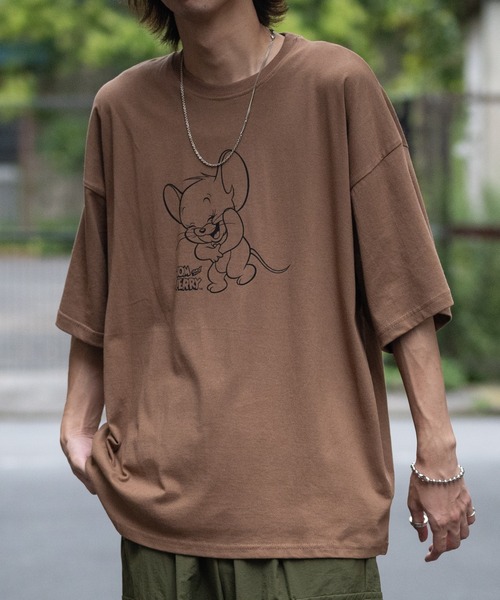 Tom&Jerry(トムアンドジェリー)の「【40I】〔Tom & Jerry/トム & ジェリー〕イラストプリント オーバーサイズ 半袖Tシャツ(Tシャツ/カットソー・メンズ・ベージュ系2/ライトグリーン系1/パープル系1/ホワイト系1/ブラウン系1/ブラウン系2/ライトグリーン系2/ライトグリーン系3/パープル系3/パープル系2/ホワイト系3/ブラウン系3/ベージュ系1/ベージュ系3/ホワイト系2・MEDIUM/LARGE/X-LARGE)」の7枚目の写真