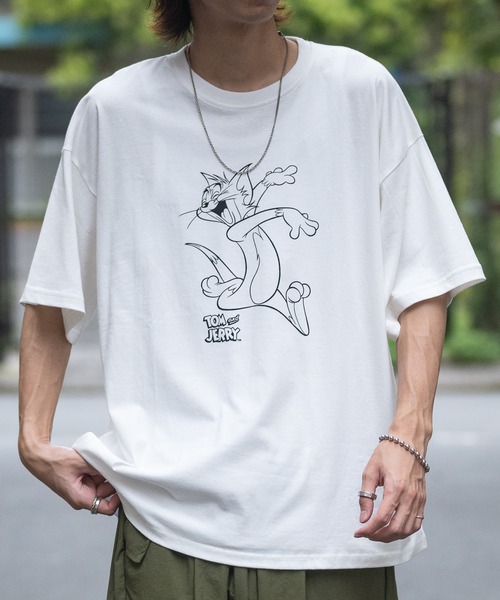Tom&Jerry(トムアンドジェリー)の「【40I】〔Tom & Jerry/トム & ジェリー〕イラストプリント オーバーサイズ 半袖Tシャツ(Tシャツ/カットソー・メンズ・ベージュ系2/ライトグリーン系1/パープル系1/ホワイト系1/ブラウン系1/ブラウン系2/ライトグリーン系2/ライトグリーン系3/パープル系3/パープル系2/ホワイト系3/ブラウン系3/ベージュ系1/ベージュ系3/ホワイト系2・MEDIUM/LARGE/X-LARGE)」の17枚目の写真