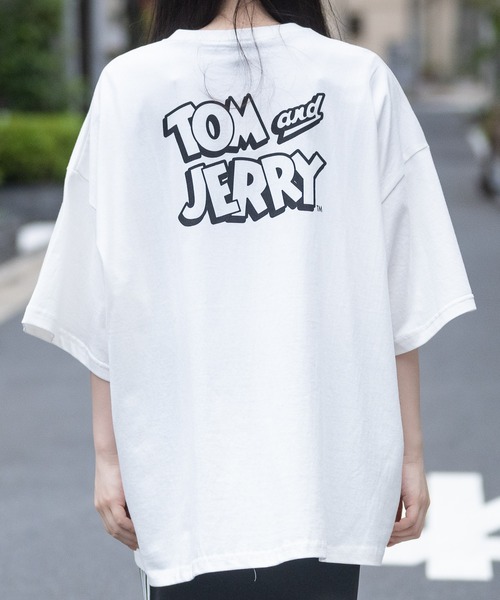 Tom&Jerry(トムアンドジェリー)の「【40I】〔Tom & Jerry/トム & ジェリー〕イラストプリント オーバーサイズ 半袖Tシャツ(Tシャツ/カットソー・メンズ・ベージュ系2/ライトグリーン系1/パープル系1/ホワイト系1/ブラウン系1/ブラウン系2/ライトグリーン系2/ライトグリーン系3/パープル系3/パープル系2/ホワイト系3/ブラウン系3/ベージュ系1/ベージュ系3/ホワイト系2・MEDIUM/LARGE/X-LARGE)」の21枚目の写真