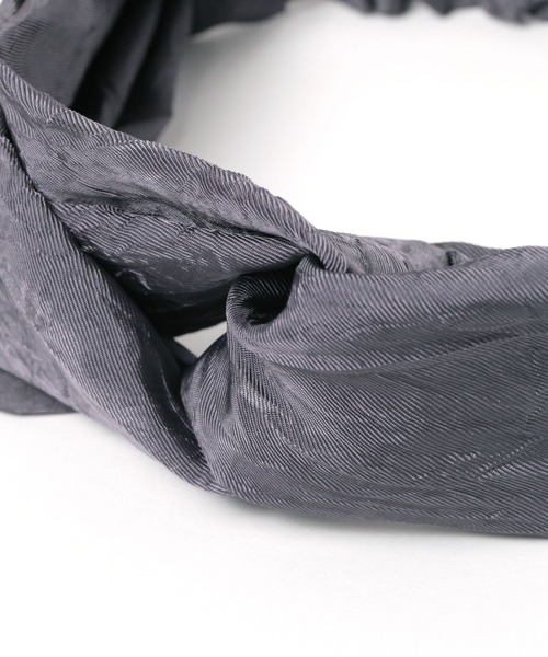 studio CLIP（スタディオクリップ）の「クロスボリュームターバン（ヘアバンド・レディース・チャコール/ベージュ/カーキ・FREE）」の9枚目の写真