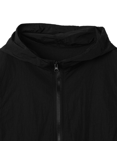 Figments（フィグメンツ）の「ナイロンノースリーブパーカー（ベスト・レディース・ブラック/ホワイト・FREE）」の20枚目の写真