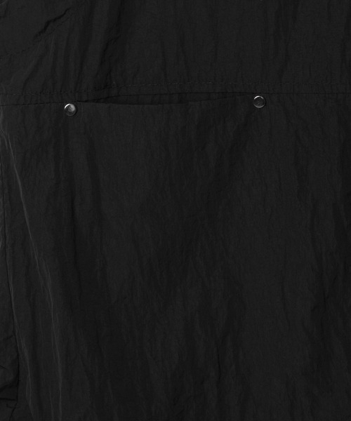 Figments（フィグメンツ）の「ナイロンノースリーブパーカー（ベスト・レディース・ブラック/ホワイト・FREE）」の5枚目の写真