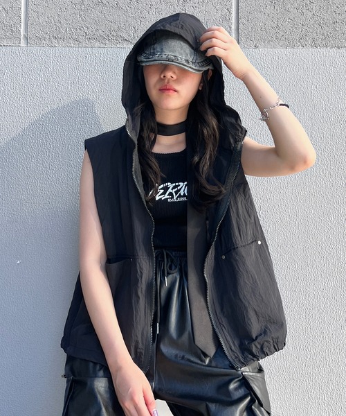 Figments（フィグメンツ）の「ナイロンノースリーブパーカー（ベスト・レディース・ブラック/ホワイト・FREE）」の7枚目の写真