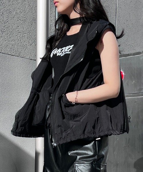 Figments（フィグメンツ）の「ナイロンノースリーブパーカー（ベスト・レディース・ブラック/ホワイト・FREE）」の12枚目の写真