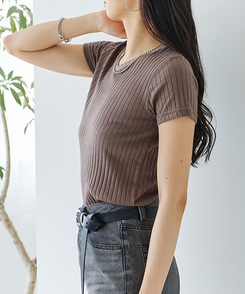Fizz（フィズ）の「【Fizz/フィズ】　配色ワイドリブ　Vネック半袖プルオーバー（Tシャツ/カットソー・レディース・アイボリー/ブラウン/杢グレー/ベージュ/サックスブルー/ブラック・L/M）」の12枚目の写真