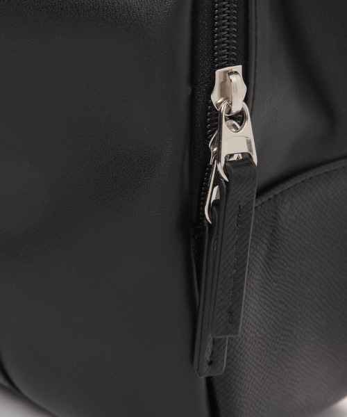 LAKOLE（ラコレ）の「フェイクレザーたて型ボディバッグ / 132227（ボディバッグ/ウエストポーチ・メンズ・ネイビー/ブラック/グレー・FREE）」の15枚目の写真