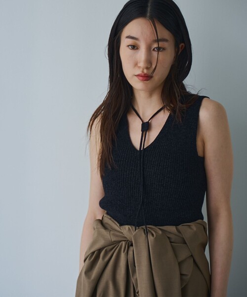 RONEL（ロネル）の「ベロアニットノースリーブトップス（ニット/セーター・レディース・ダークグリーン/ブラック/ライトグレー・S/M）」の2枚目の写真