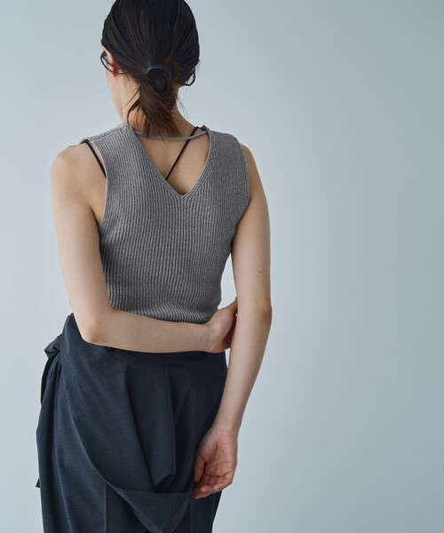 RONEL（ロネル）の「ベロアニットノースリーブトップス（ニット/セーター・レディース・ダークグリーン/ブラック/ライトグレー・S/M）」の6枚目の写真