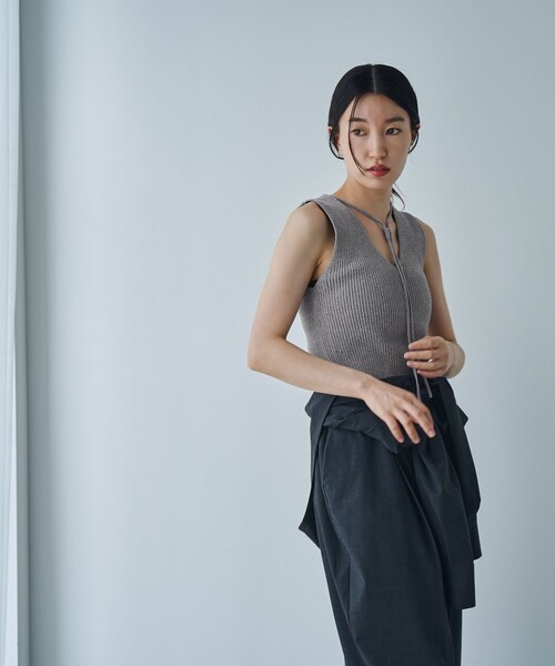 RONEL（ロネル）の「ベロアニットノースリーブトップス（ニット/セーター・レディース・ダークグリーン/ブラック/ライトグレー・S/M）」の10枚目の写真