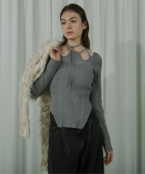 Ezick（エジック）の「2way code neckイレリブ配色ニット（ニット/セーター・レディース・ブラック/ボルドー/グレー/ネイビー/パープル/ワインレッド/パープル系その他・FREE）」の3枚目の写真