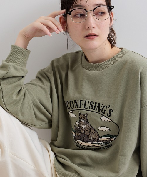 ENIM BY VICKY(エニムバイビッキー)の「ネコ刺繍オーバーサイズゆるスウェット《洗濯機で洗える》(Tシャツ/カットソー・レディース・オフホワイト/チャコールグレー/カーキ/アイボリー/ダークグレー/ホワイト系その他・M)」の6枚目の写真