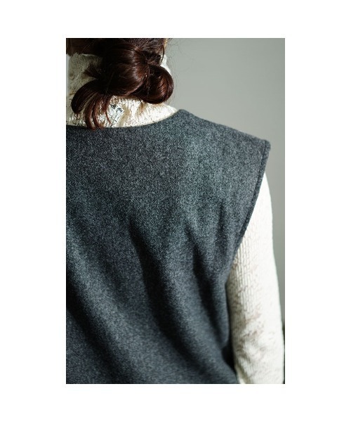 Sawa a la mode(サワアラモード)の「微起毛キーネック重ね着ワンピース(ワンピース・レディース・ブラック/グレー・FREE)」の19枚目の写真