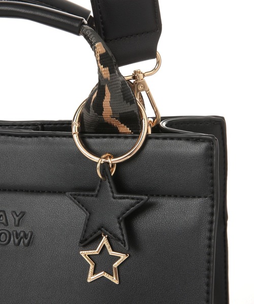 BAYFLOW（ベイフロー）の「[多ポケットで便利]レオパードテープフェイクレザートート（ハンドバッグ・レディース・ブラック/ライトグレー/ベージュ/ブラウン系その他・FREE）」の10枚目の写真