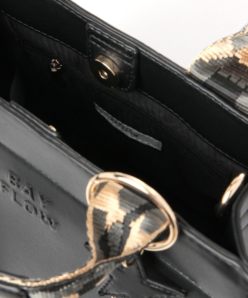 BAYFLOW（ベイフロー）の「[多ポケットで便利]レオパードテープフェイクレザートート（ハンドバッグ・レディース・ブラック/ライトグレー/ベージュ/ブラウン系その他・FREE）」の11枚目の写真