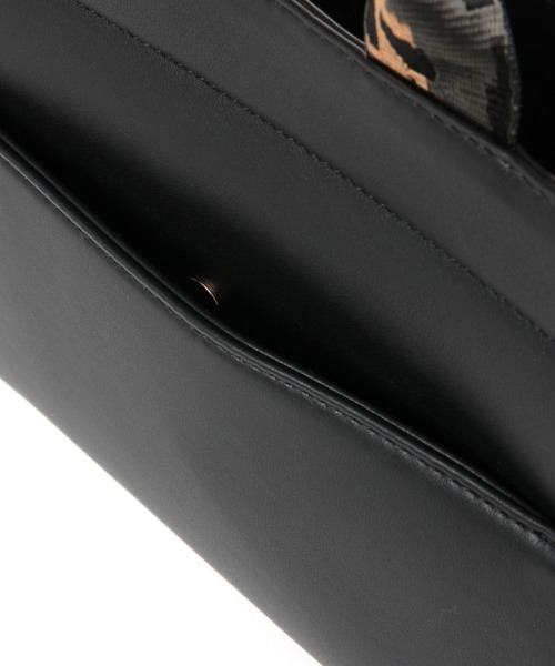 BAYFLOW（ベイフロー）の「[多ポケットで便利]レオパードテープフェイクレザートート（ハンドバッグ・レディース・ブラック/ライトグレー/ベージュ/ブラウン系その他・FREE）」の13枚目の写真