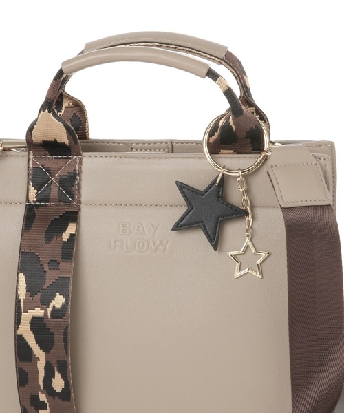 BAYFLOW（ベイフロー）の「[多ポケットで便利]レオパードテープフェイクレザートート（ハンドバッグ・レディース・ブラック/ライトグレー/ベージュ/ブラウン系その他・FREE）」の16枚目の写真